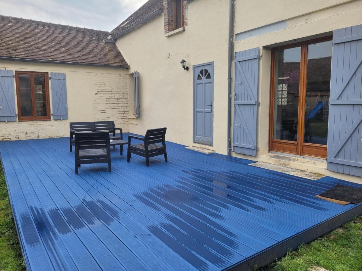 Villa Un Nid Pour La Nuit Bransles Exterior foto